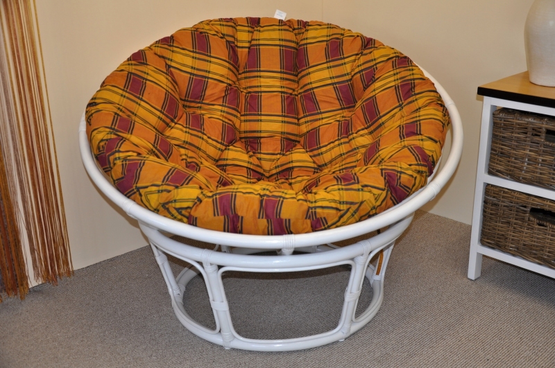Ratanový papasan 110 cm bílý, polstr okrový