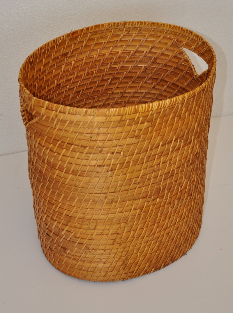 Koš prádelní ratanový oválný